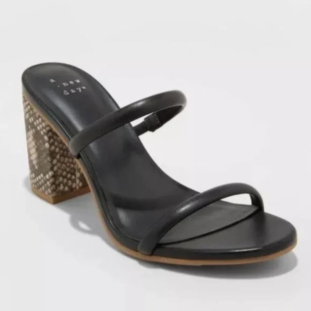A New Day Thin Strap Heeled Pumps Black Snake Size 7